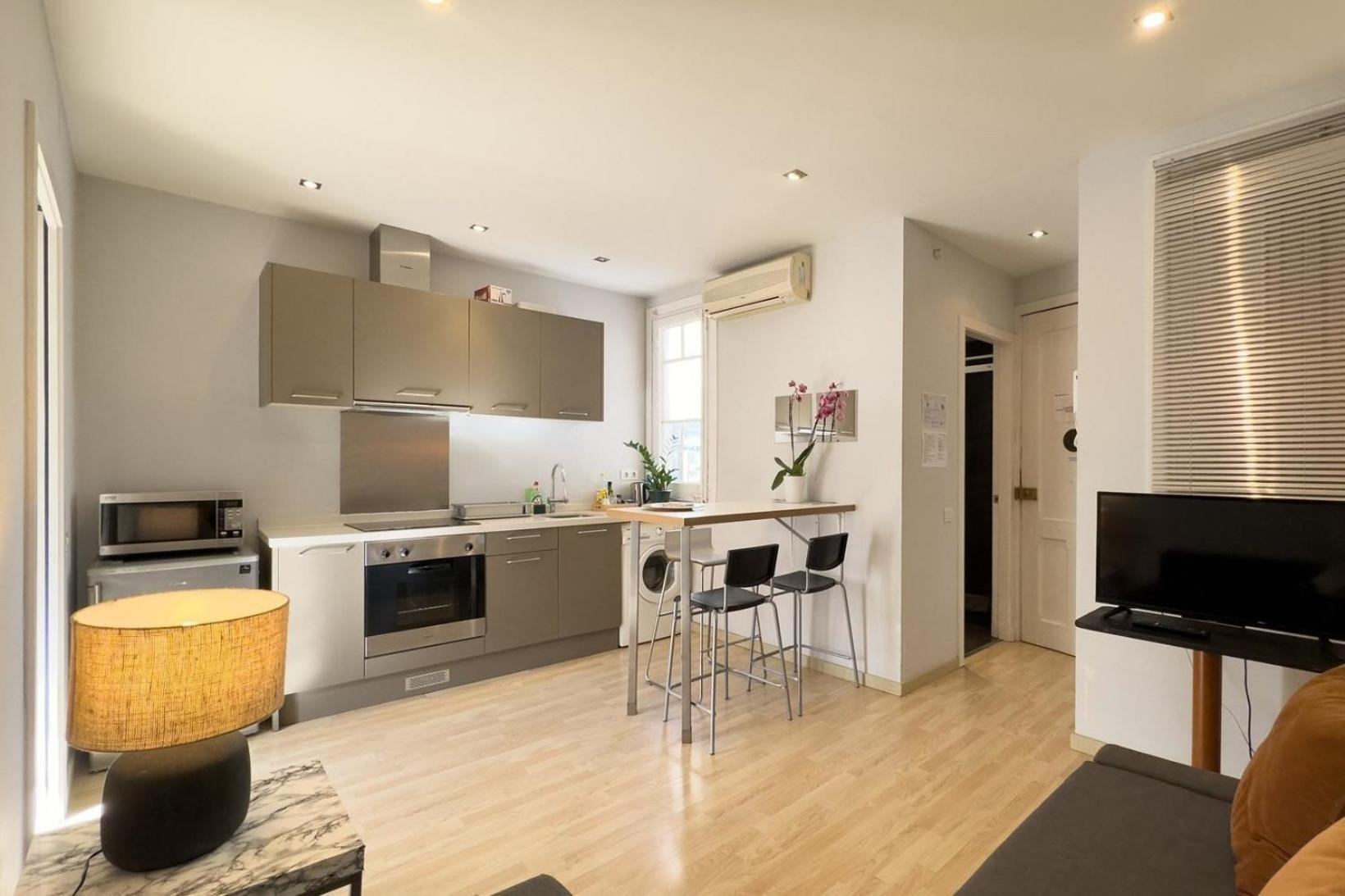 Fuer 3 Personen Ca 40 Qm In Barcelona-gracia, Costa Brava Costa Del Maresme Lejlighed *